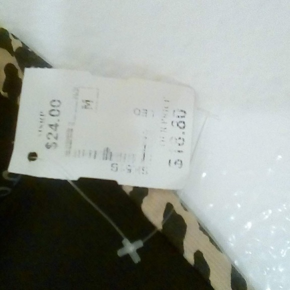 2 piece set! leopard skirt-mini & top - Picture 5 of 8